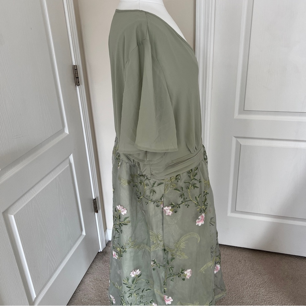 BloomChic Floral Print Midi/Maxi Dress US 22-24 Green Pockets Fairy Whimsical - Picture 3 of 9
